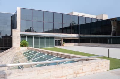 Slider image (1) Clínica Planas – Leading Plastic Surgery and Regenerative Medicine in Barcelona